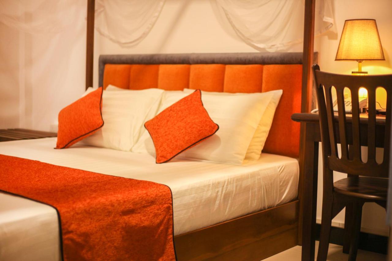 Mimoza Mirissa Bed & Breakfast Dış mekan fotoğraf